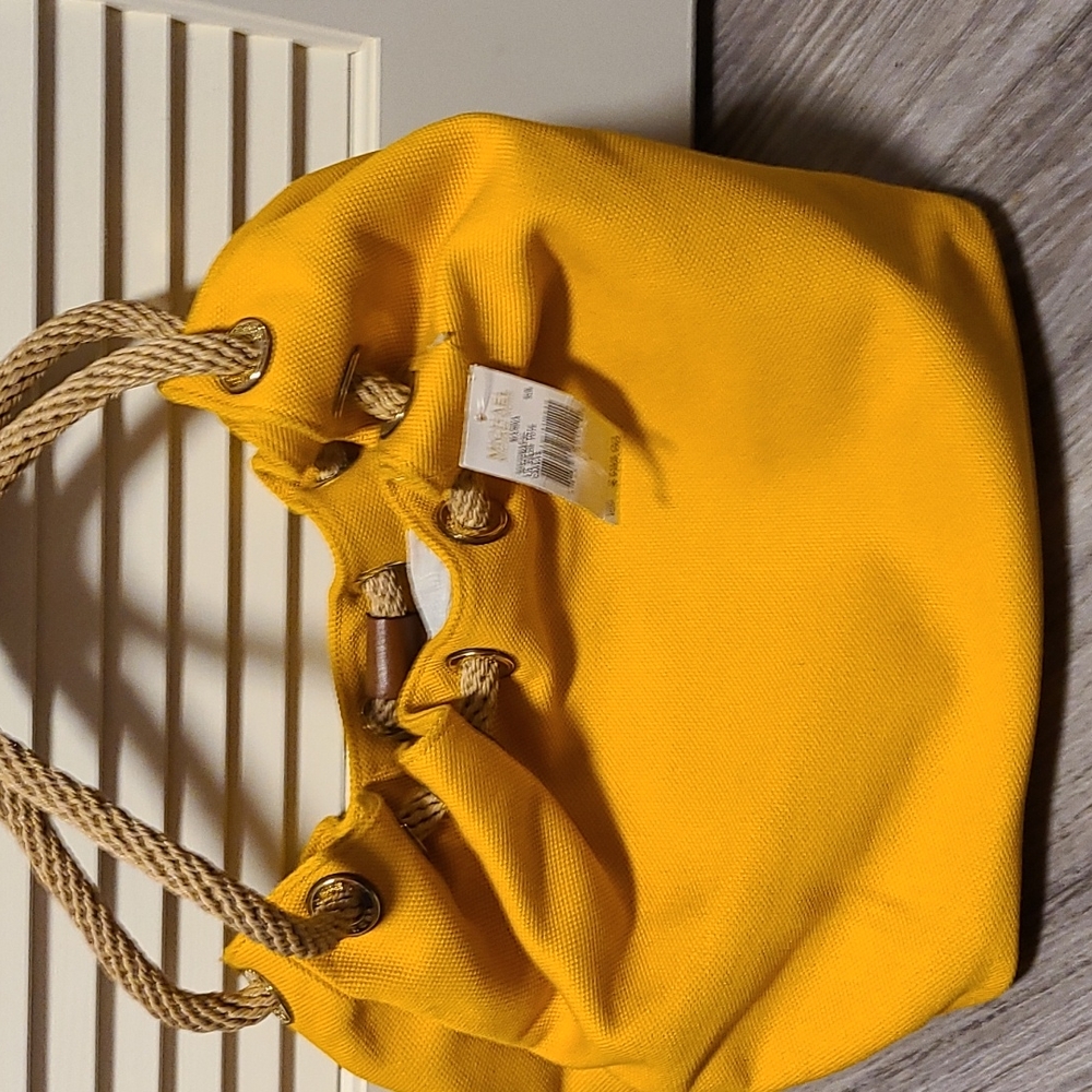 MK TOTE